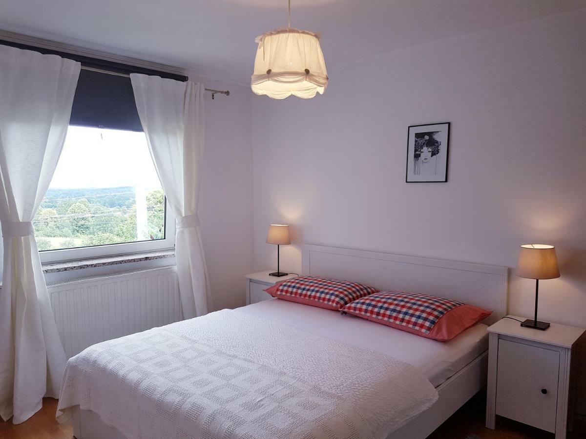Apartments Nika สลูน ภายนอก รูปภาพ